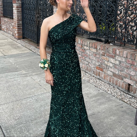 Cinderella Divine Prom Dress - Picture 7 of 8